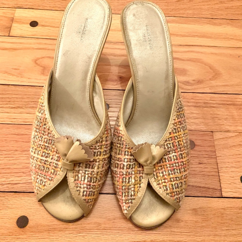 Marcello Paci leather sole tweed with tassel beige slip on heels